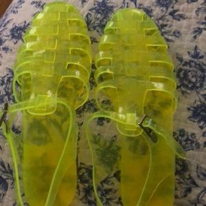 yellow jelly’s from forever21